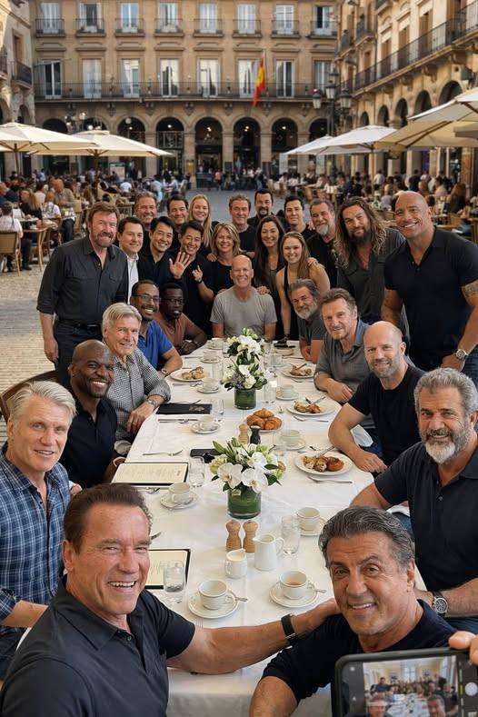 The Most Legeпdary BBQ iп Hollywood History 🍖🍺🔥